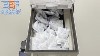 Niestandardowy precyzyjny podajnik wibracyjny ze środkiem osuszającym SUS304 o dużej pojemności ze zbiornikiem
